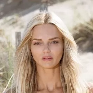 anouchka-lou thumbnail #3430172