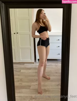 anye-feet thumbnail #3661622