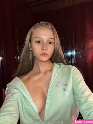 ariana-greene thumbnail #3428992