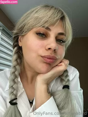 arianabird thumbnail #4767862