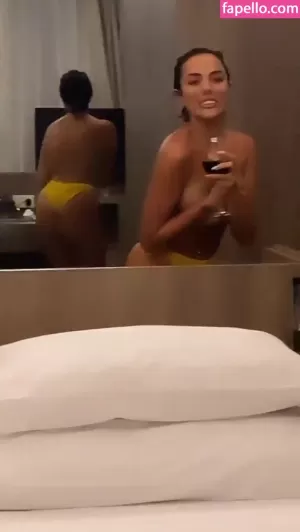 arianna-ajtar thumbnail #1648149