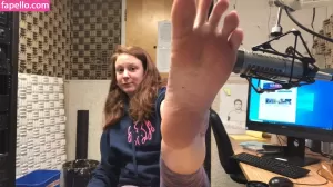 ashleigh-burton thumbnail #1008047