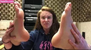 ashleigh-burton thumbnail #1008044