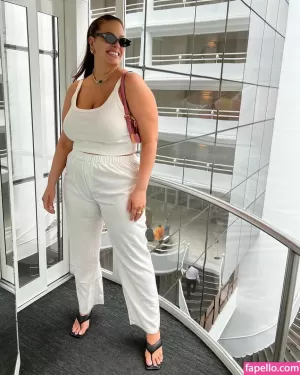 ashley-graham thumbnail #114440