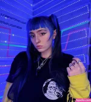 ashnikko thumbnail #1654785