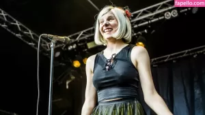 aurora-aksnes thumbnail #1660272