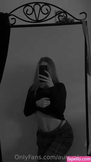 aurorakurz thumbnail #3670688