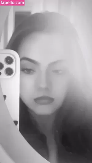 ava-allan thumbnail #1331549