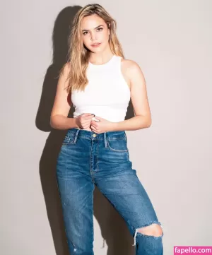 Full Video : Bailee Madison Nude Leaks OnlyFans I Nudes - Celeb Nudes