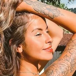 beatriz-assis thumbnail #1676508