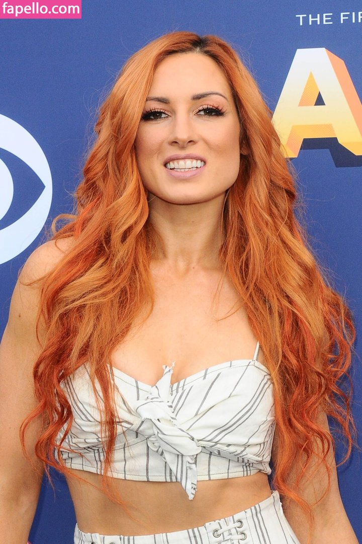 Becky Lynch-3