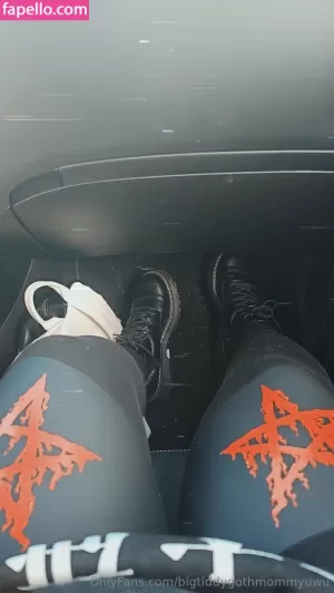 bigtiddygothmommyuwu thumbnail #6056880