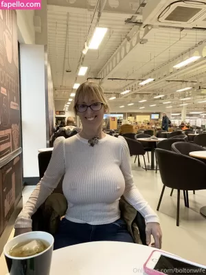 boltonwife thumbnail #1694413