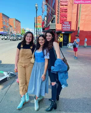 brett-cooper thumbnail #2515668