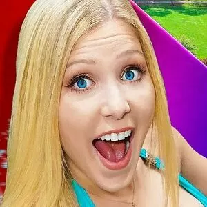 brianna-a thumbnail #1700323