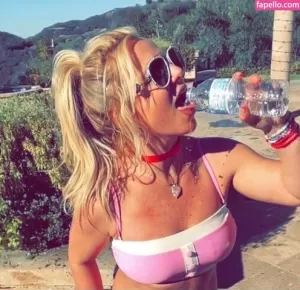 britney-spears thumbnail #1702612