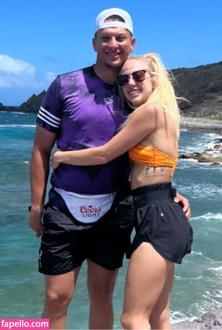 Brittany And Patrick Mahomes-2