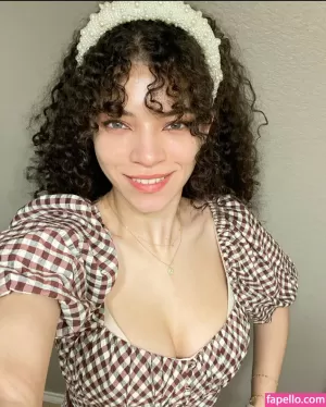 brittany-venti thumbnail #159825