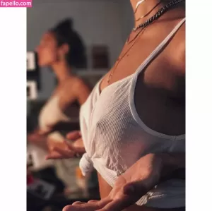 caitlin-stasey thumbnail #1712137