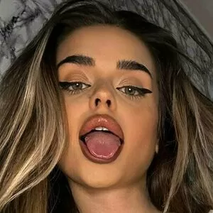 callme-eva thumbnail #3690761