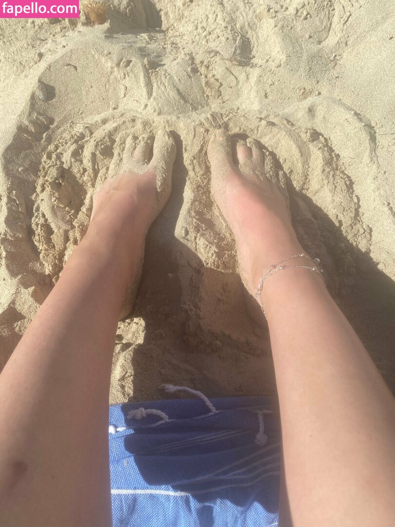 callyfeet33-1