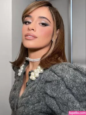 camila-cabello thumbnail #337726