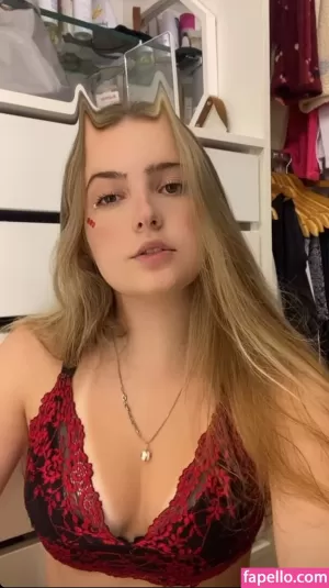 camila-moroz thumbnail #1714087