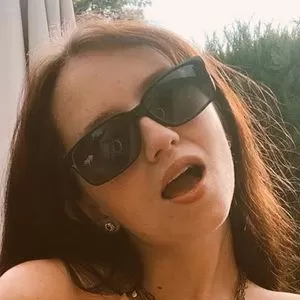 camille-manier thumbnail #1714426
