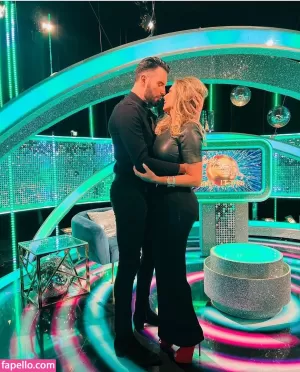 carol-vorderman thumbnail #498357