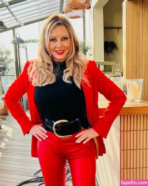 carol-vorderman thumbnail #498356