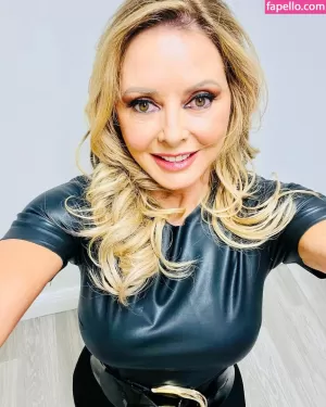carol-vorderman thumbnail #498354