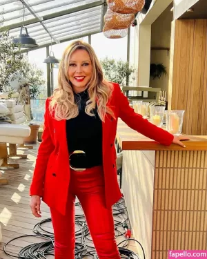 carol-vorderman thumbnail #498350