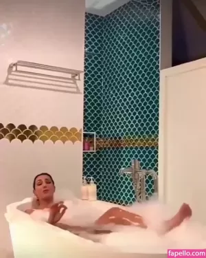 caterina-balivo thumbnail #1725954