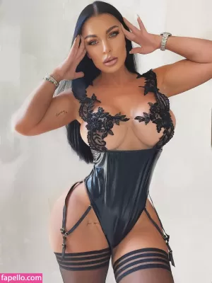 celine-centino thumbnail #377600