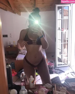 chloe-kerton thumbnail #550304