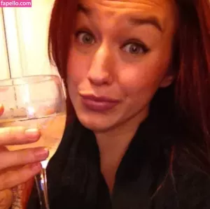 christina-zovishla thumbnail #5696776