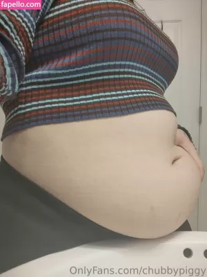 chubbypiggy thumbnail #3481448