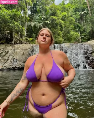chynna thumbnail #3126018