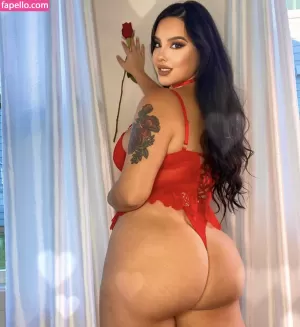 cinthya-larose thumbnail #1744986