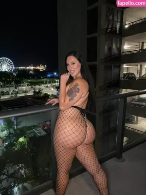 cinthya-larose thumbnail #1744992