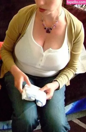clare-davey42 thumbnail #3141392
