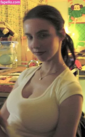 clare-davey42 thumbnail #3141385