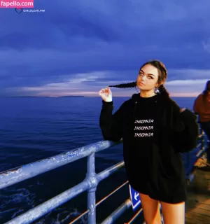 clare-temerowski thumbnail #5973919
