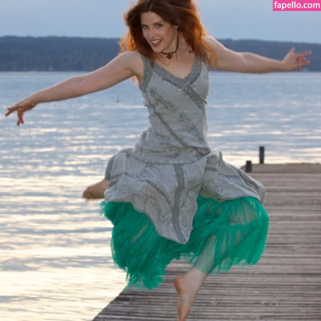Claudia Elizabeth-1