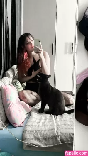 coelho-pink thumbnail #2513649