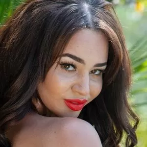 courtnie-quinlan thumbnail #1752921