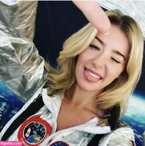 creative-calm-asmr thumbnail #1360905