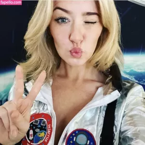 creative-calm-asmr thumbnail #1360904