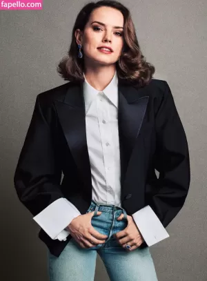 daisy-ridley thumbnail #905776