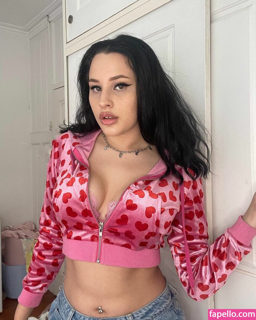 DakotaDoll-2